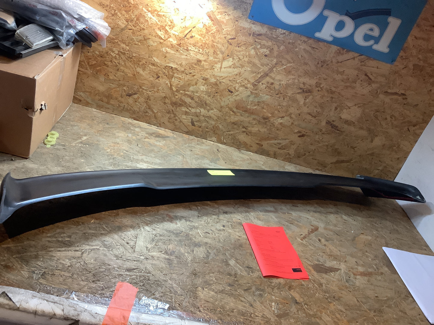 Audi TT RS (8J/8J1-FV/8S) Heckspoileraufsatz für orig. TT-RS Heckspoiler Audi TT-RS (8J/8J1-FV/8S) bis Facelift (-08/2018) für orig. Audi TT-RS Heckspoiler, 
inkl. Montagezubehör, Teilegutachten,
(Artikel ist nicht lackiert)