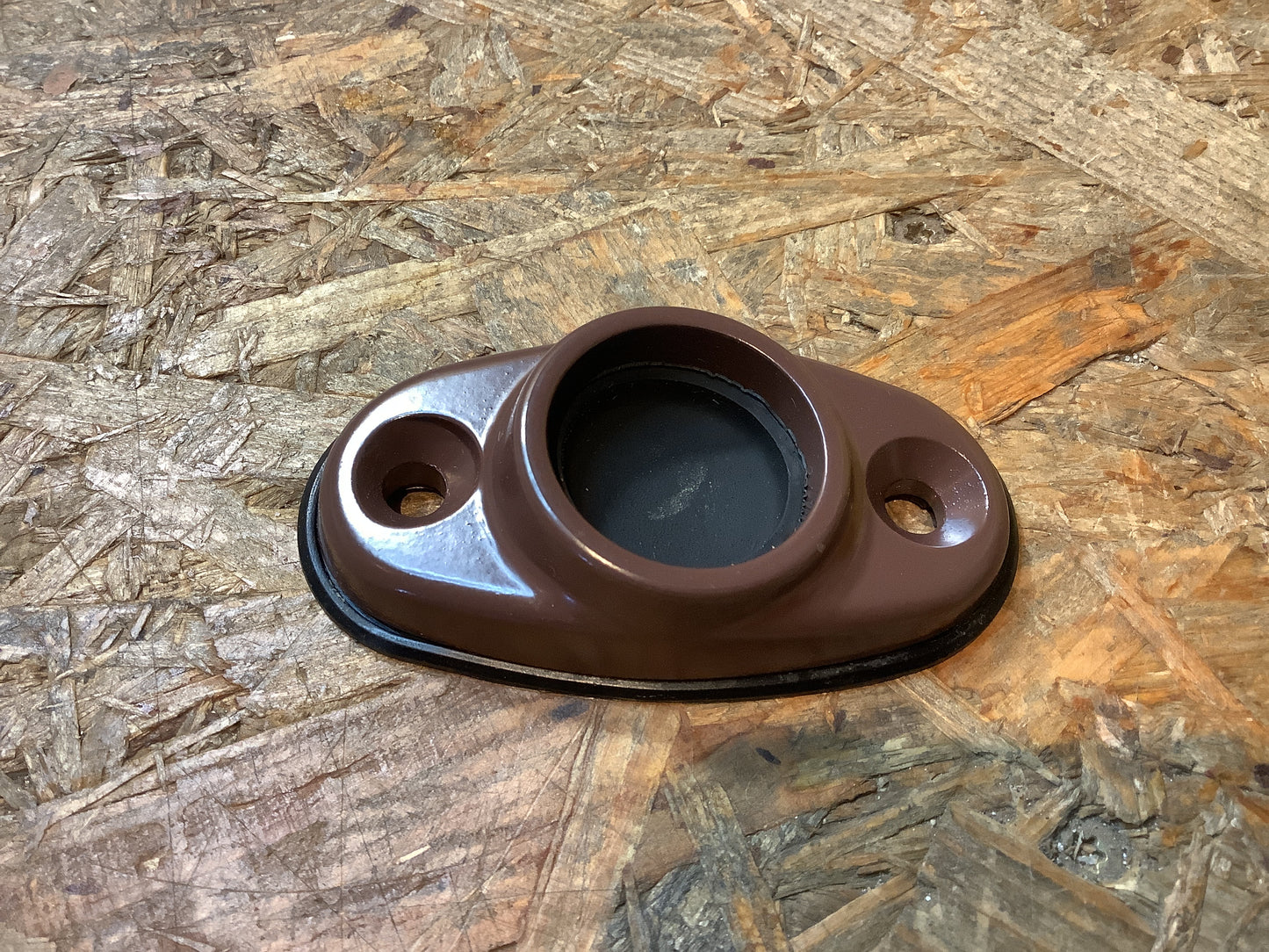 Mitsubishi Halterung, Trennscheibe links Original Mitsubishi NEU