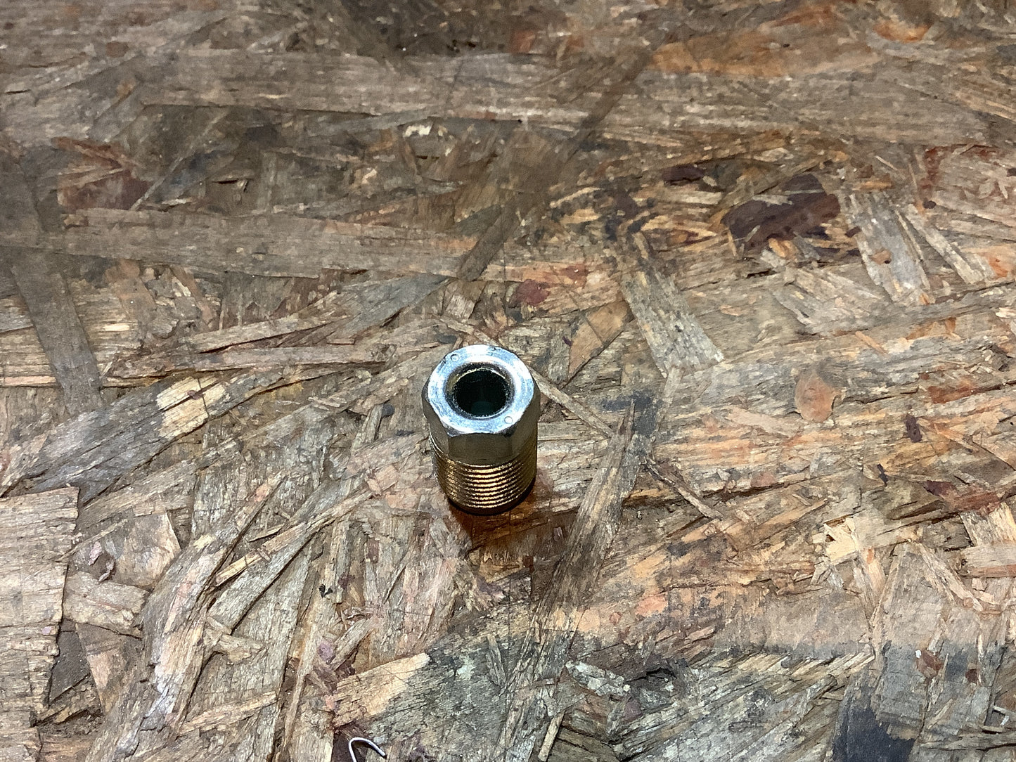 Opel Astra G, Zafira A Gewindekupplung M12 Bremsleitung an Bremsschlauch hinten Original GM NEU