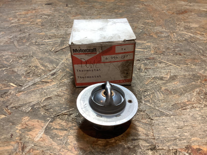 Ford Sierra 2; 87-93; Ford Transit; 94-2000; Ford Scorpio 85-94; Ford Scorpio 1; 94-98 Thermostat Original Motorcraft NEU