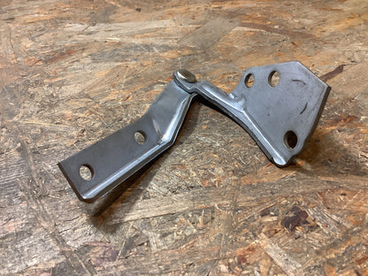 Mitsubishi Mirage Scharnier, Motorhaube rechts Original NEU