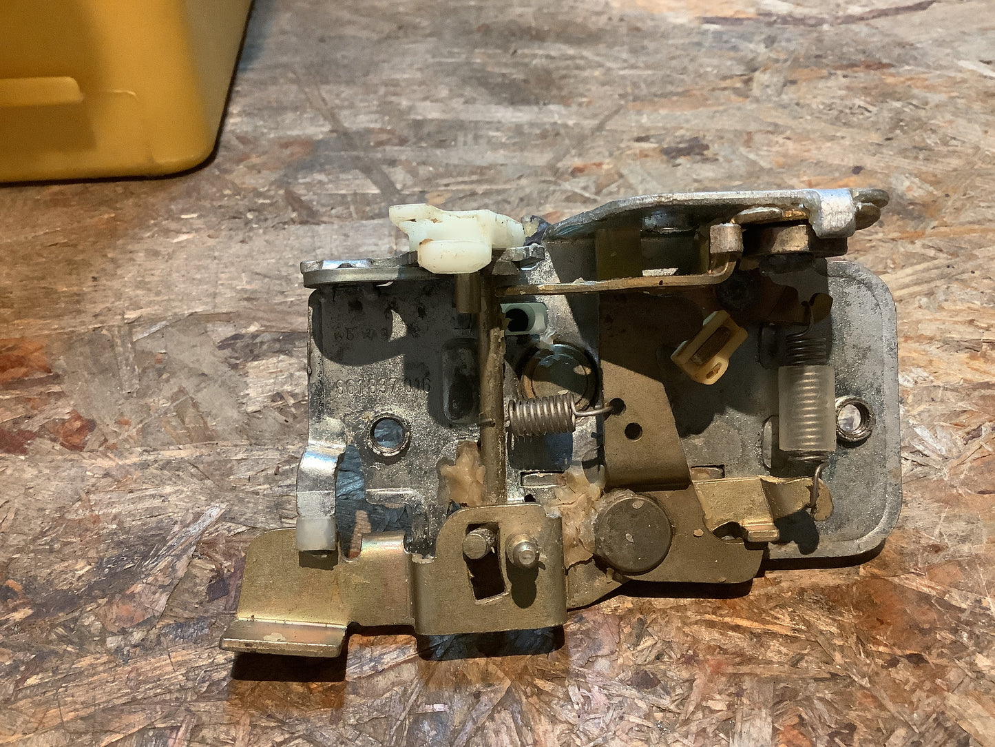 VW Polo I Türschloss Original VW NEU