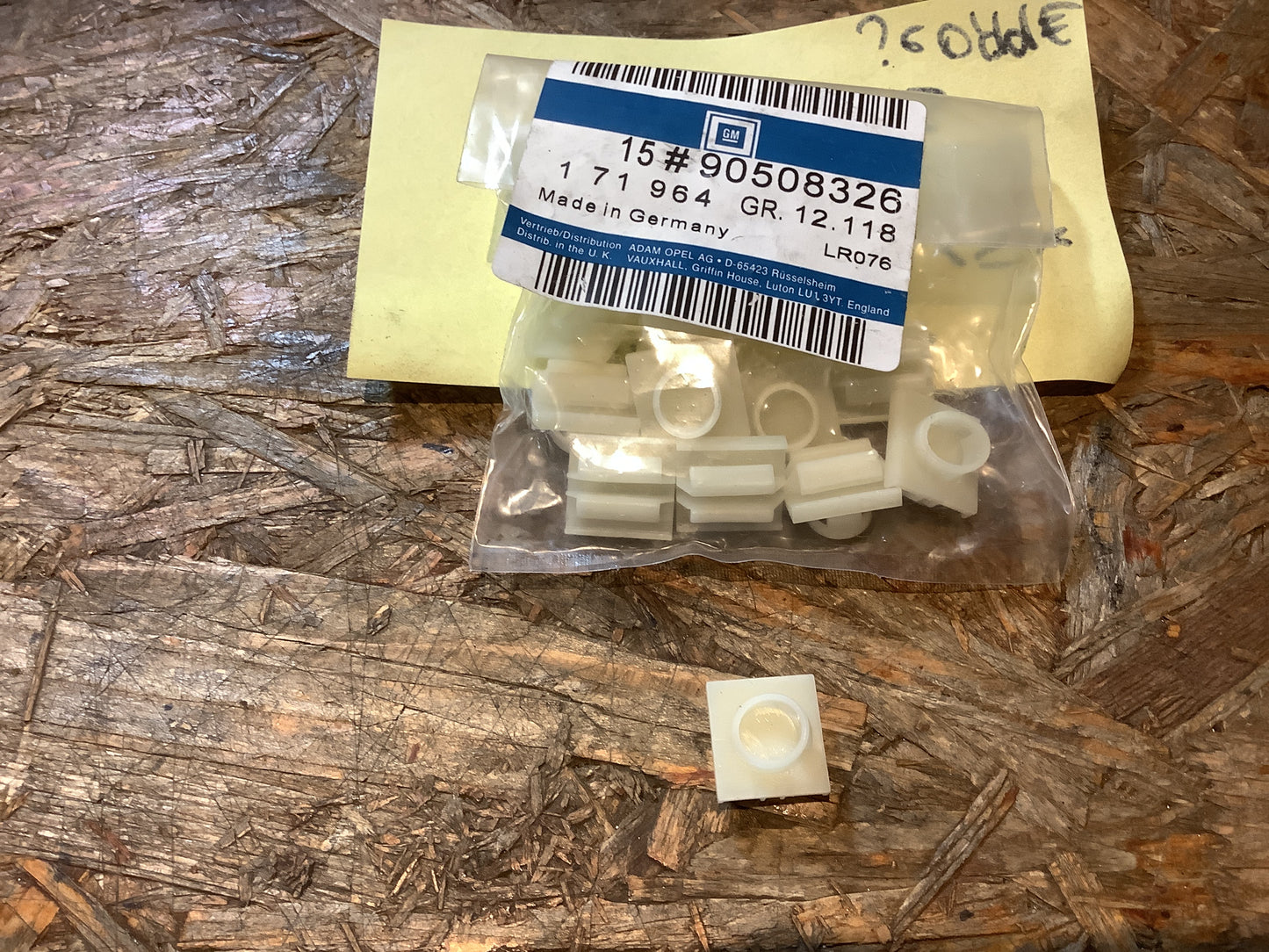 Opel Vectra B Seitenleiste Clip Original GM NEU