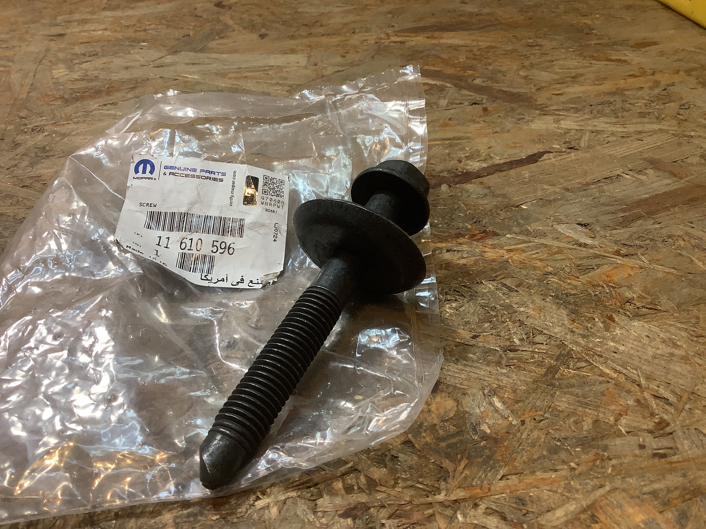 Astra J/Caravan/GTC/Stufenheck Schraube Achskörper Original Mopar NEU