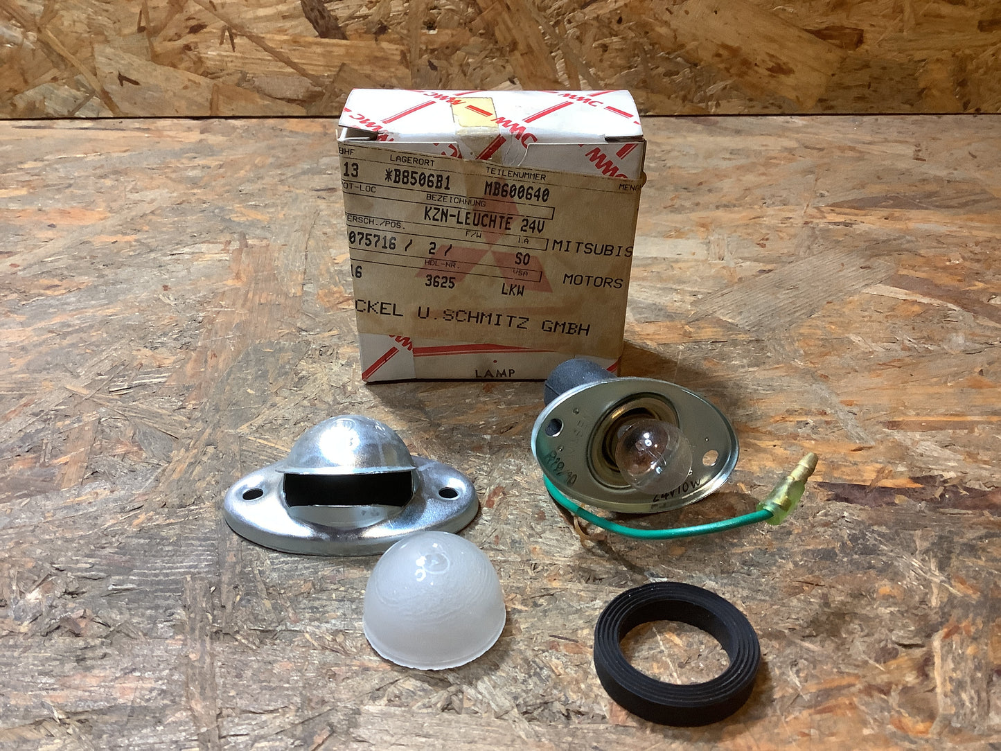 Mitsubishi Kennzeichenleuchte Original Mitsubishi NEU