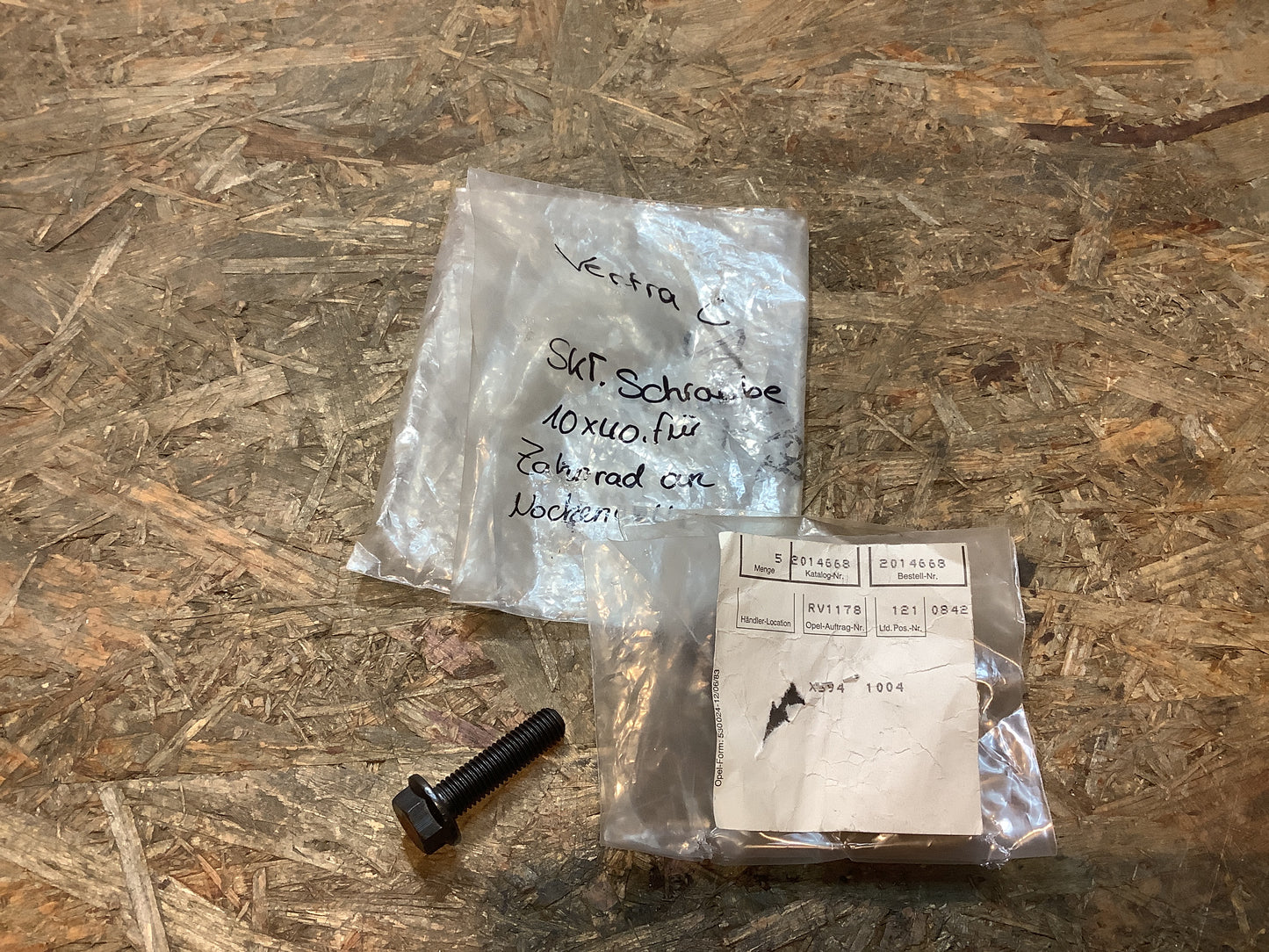 Vectra C SKR Schraube 10x40 für Zahnrad an Nockenwelle Original Opel NEU