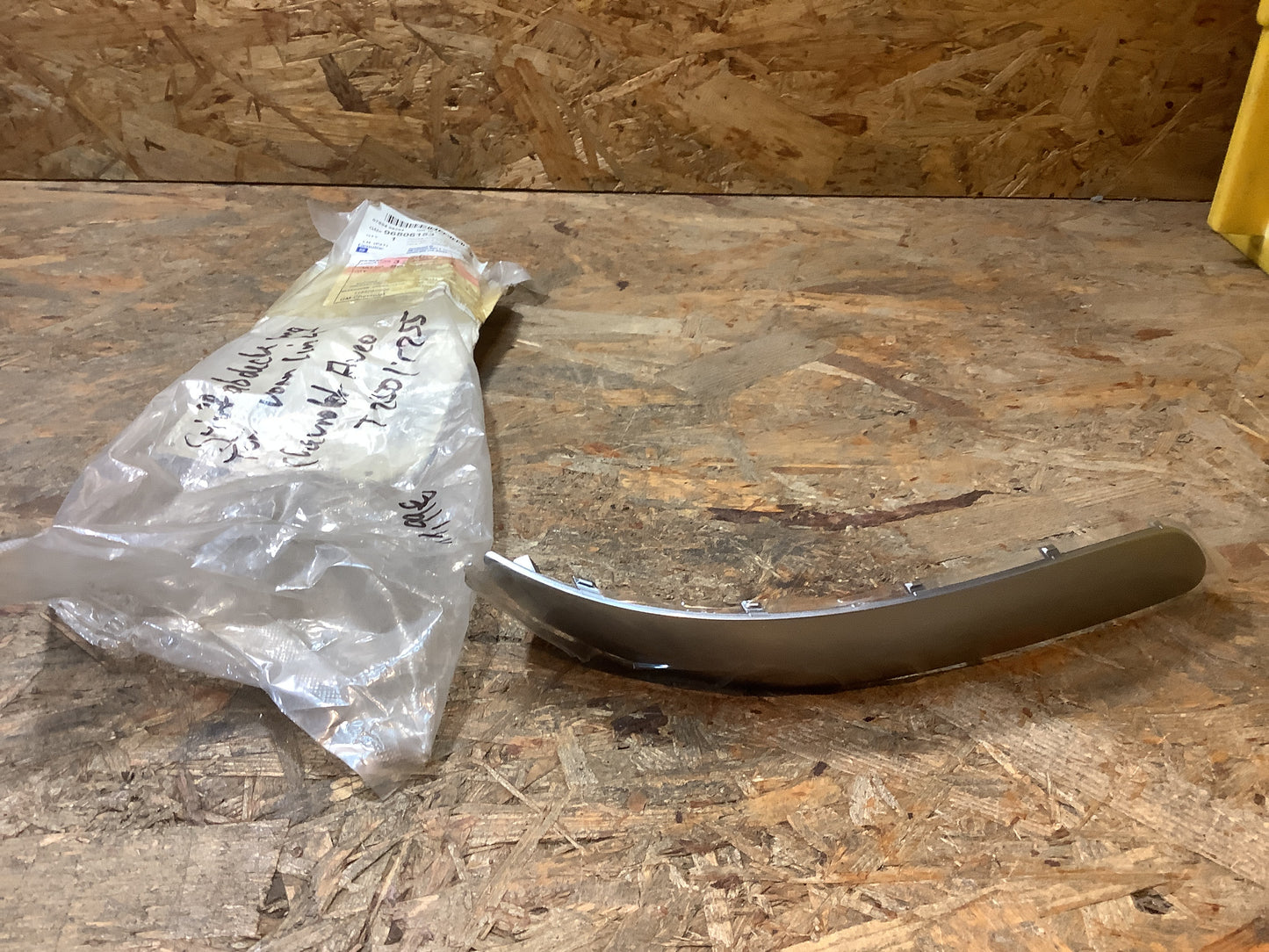 Chevrolet Aveo T250/T255 Griffabdeckung Tür vorn links Original GM NEU