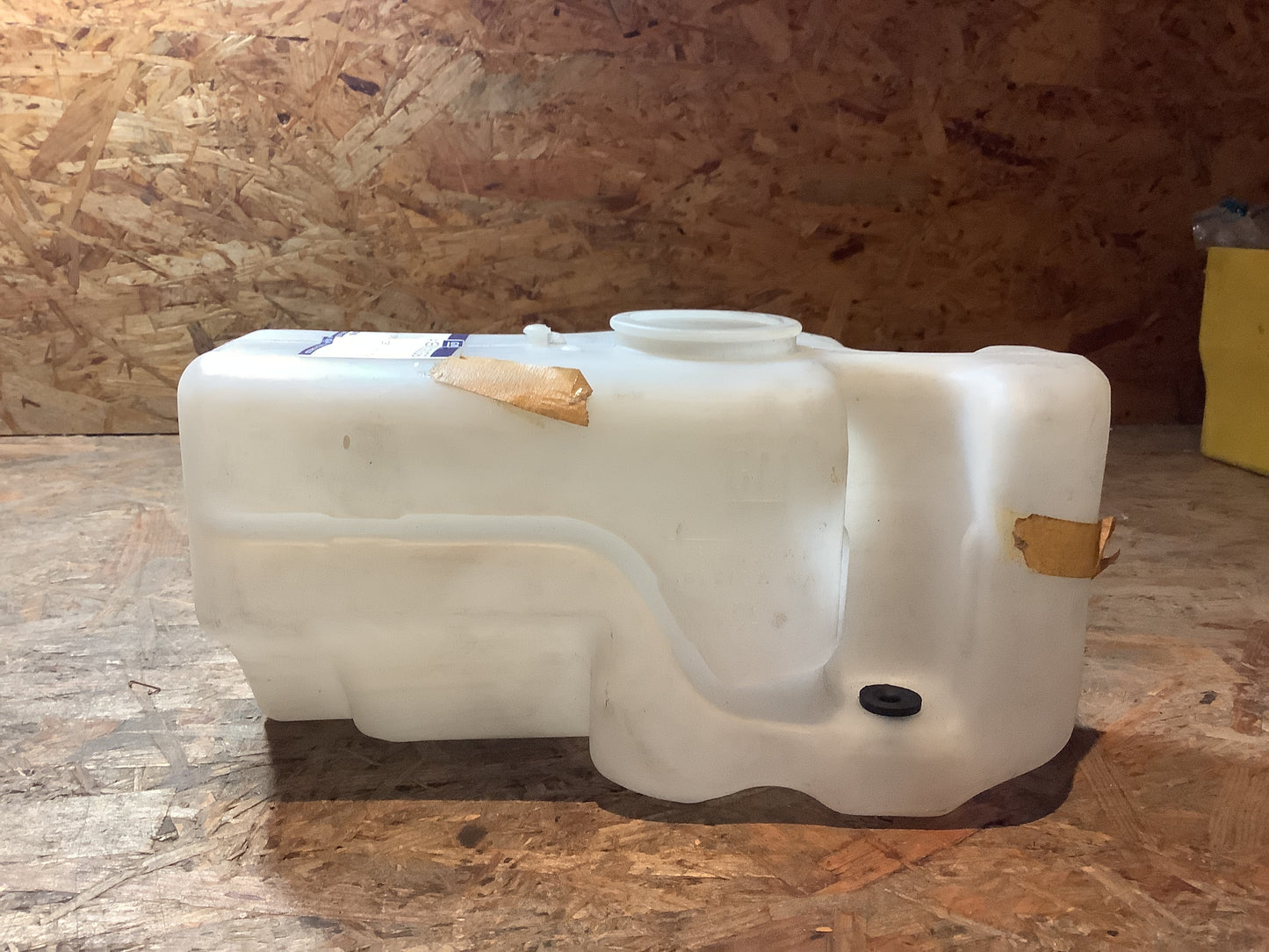 Corsa A Wischwasserbehälter Original GM NEU