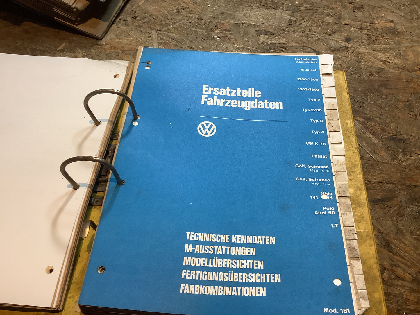 Ersatzteile Fahrzeugdaten Audi und VW Technische Kenndaten, M-Ausstattungen, Modellübersichten, Fertigungsübersichten, Farbkombinationen