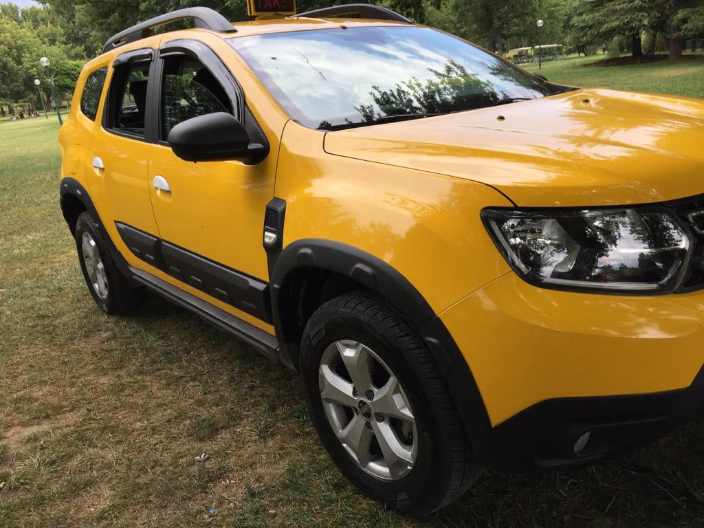 Radlaufverkleidungen passend für DACIA Duster Serie 2 2018+ Parkassist (Offroad) mit ABE TÜV Matt Schwarz
