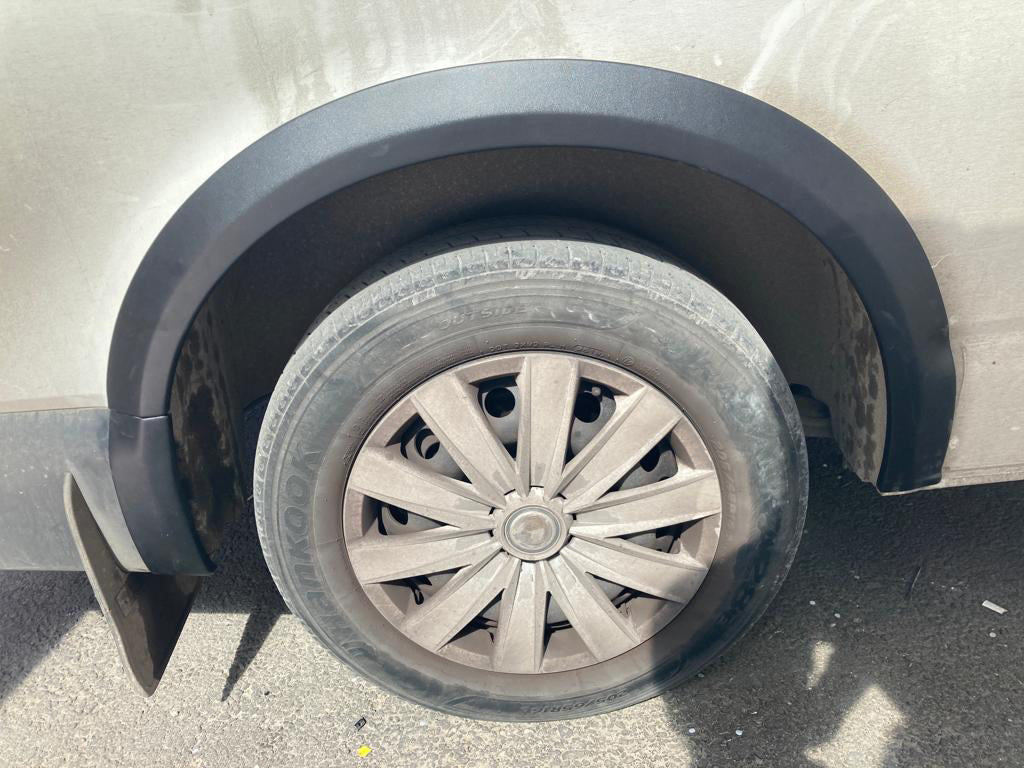 Radlaufverkleidungen passend für VW Transporter T6 2015-2019 (Kurze Radstand / Linke Tür) mit ABE TÜV Matt Schwarz