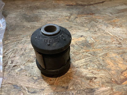 Opel Astra F Lager Lenkung vorn unten Querlenker Original GM NEU