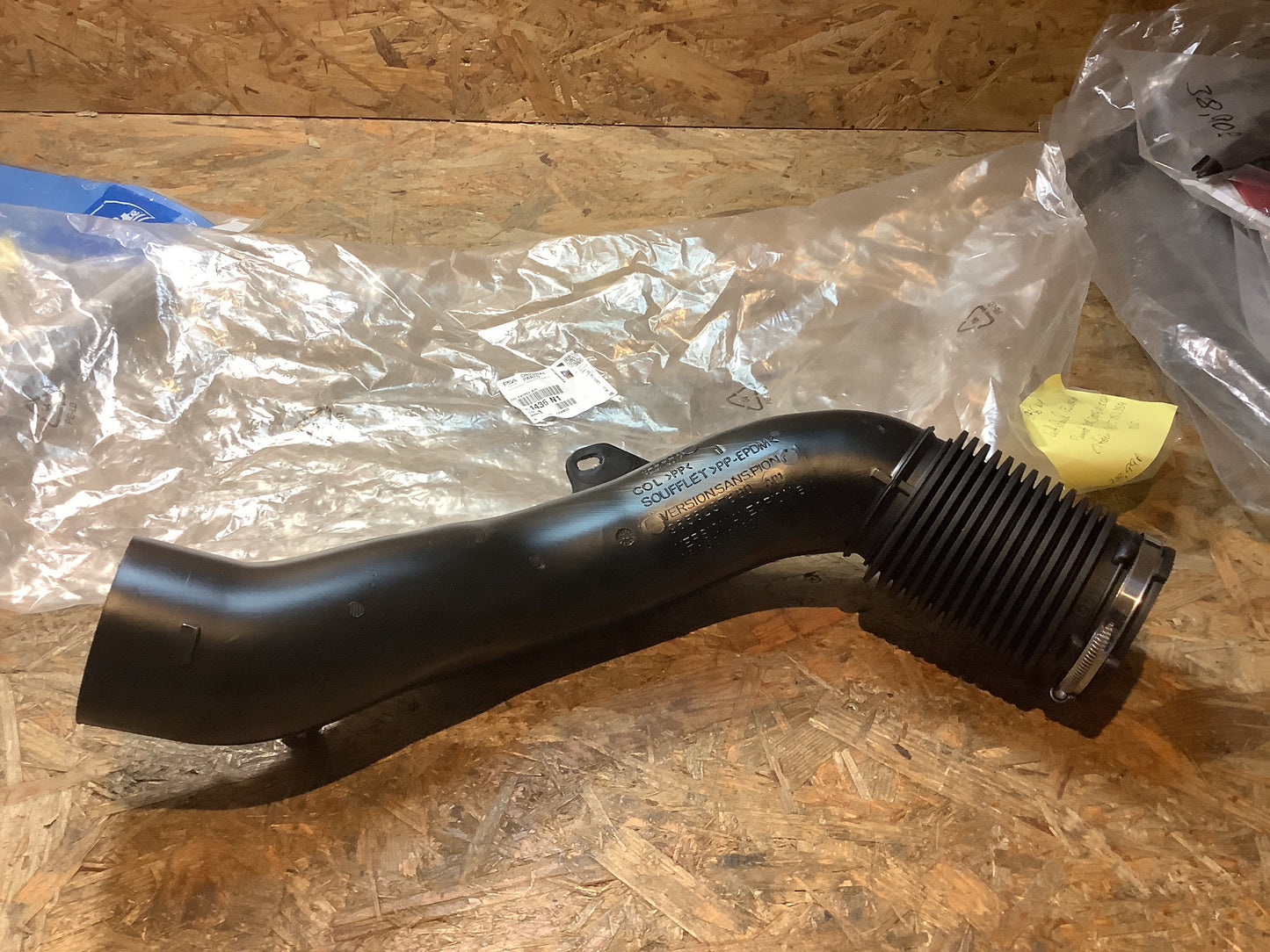 Citroën C4,C5,DS3,DS4,DS5 Luftschlauch/Einlassrohr Original PSA Groupe NEU