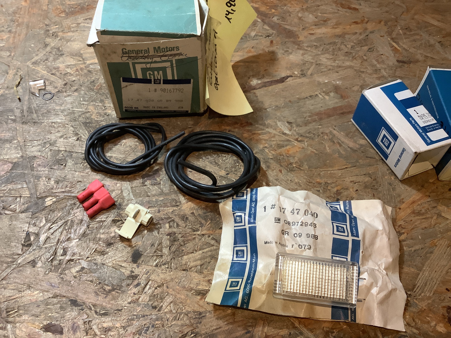 Opel Corsa A Kofferraumleuchte Einbausatz Original GM NEU