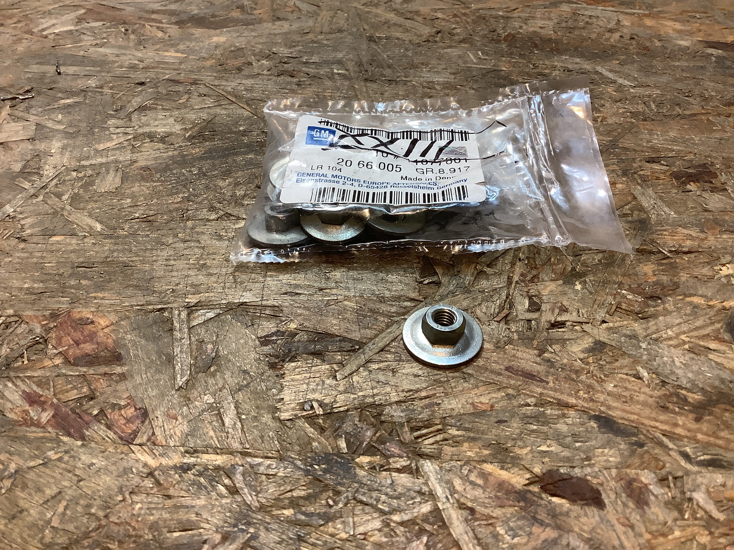 Calibra SKT Mutter M6x21 Original GM NEU