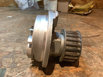 Opel Ascona C 1,6D, Kadett D/E 1,6D Wasserpumpe Original GM NEU