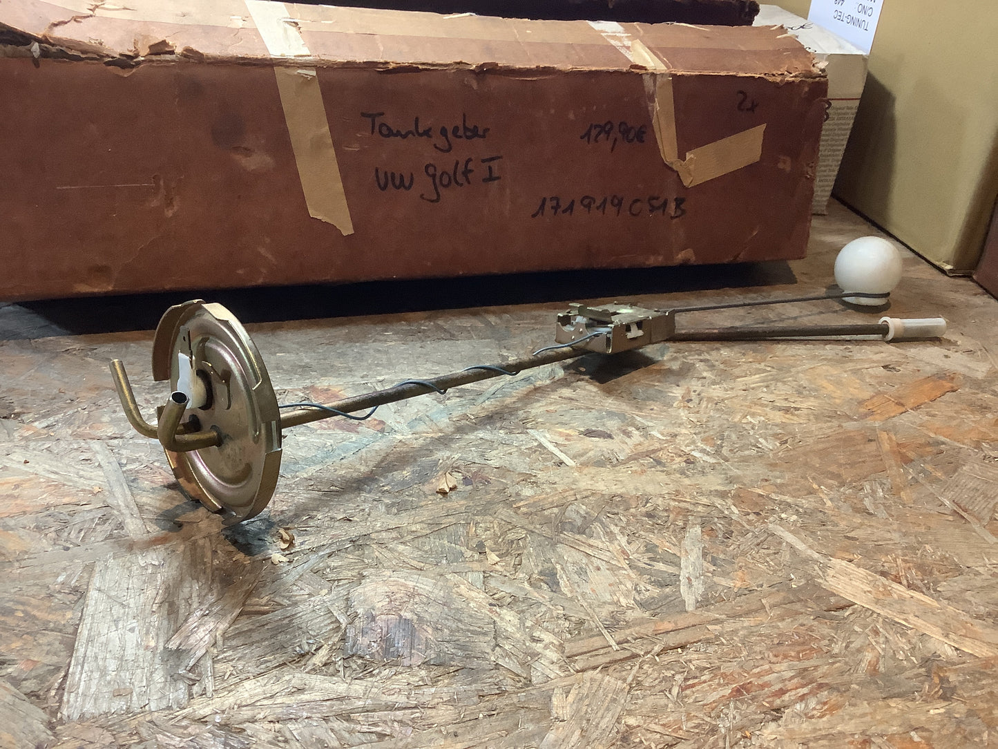 VW Golf I Tankgeber Original VW NEU