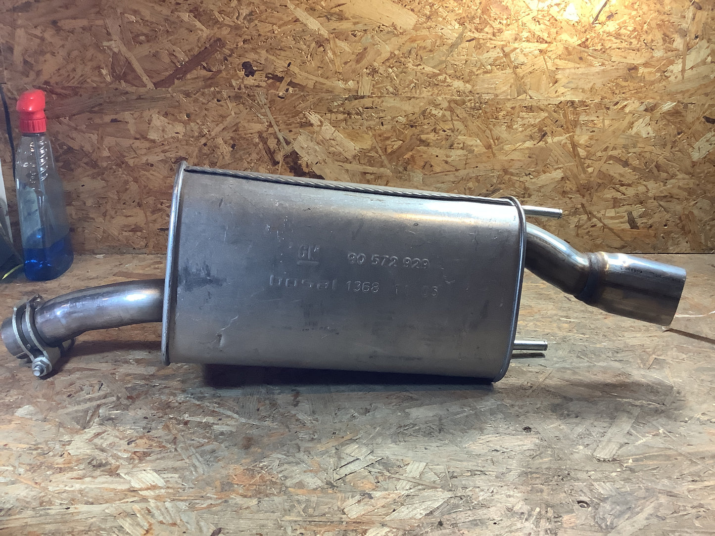 Corsa B, Tigra A Auspufftopf mit Rohr hinten Original GM NEU