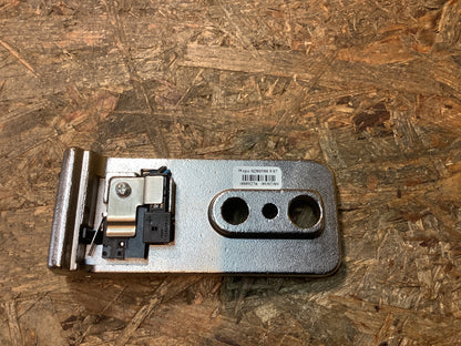 Mitsubishi Colt Z37A Schließer, Klappverdeck, rechts Original Mitsubishi NEU