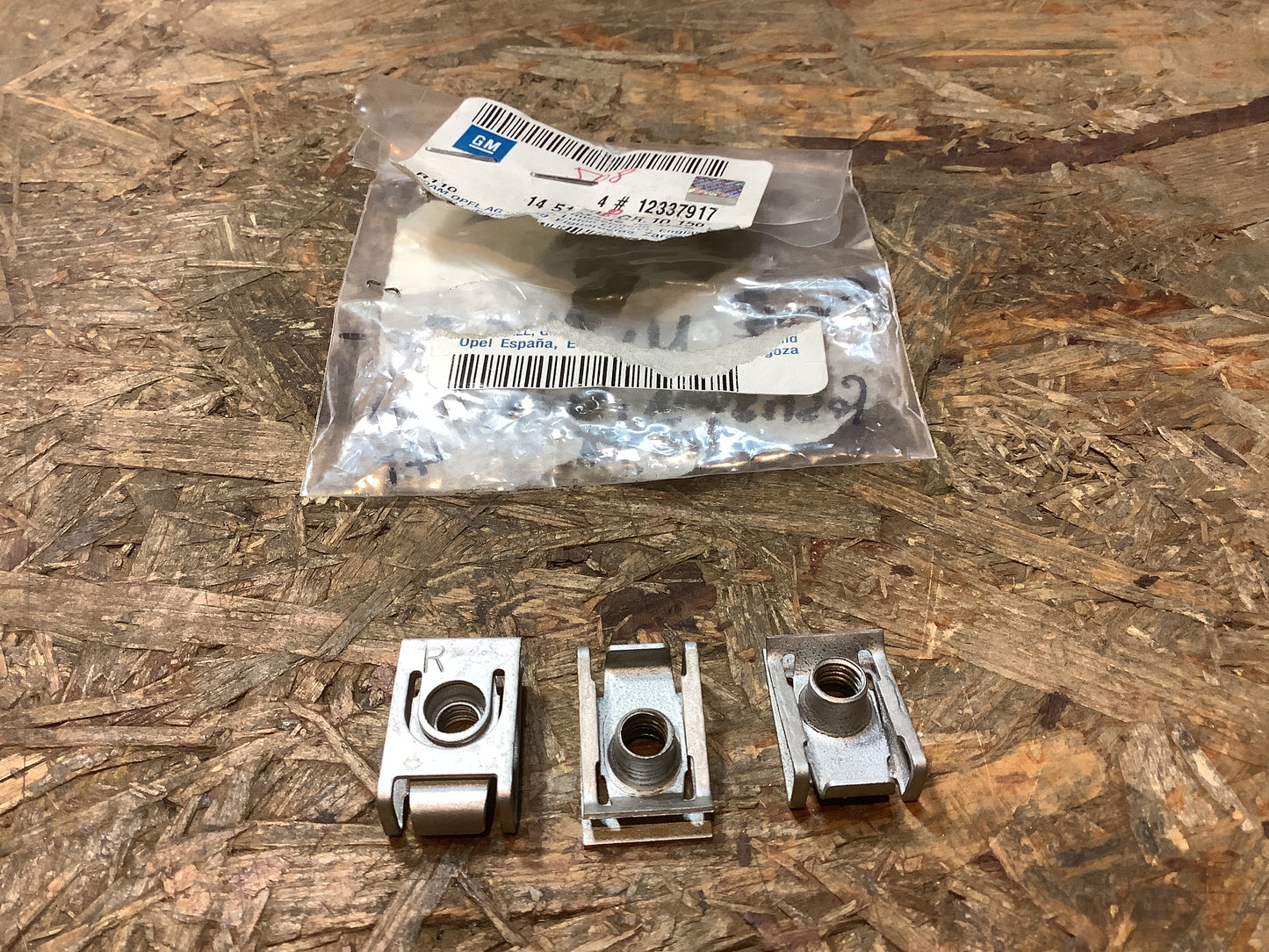 Opel Sintra Satz Mutter, Befestigung Batterieträger Original GM NEU