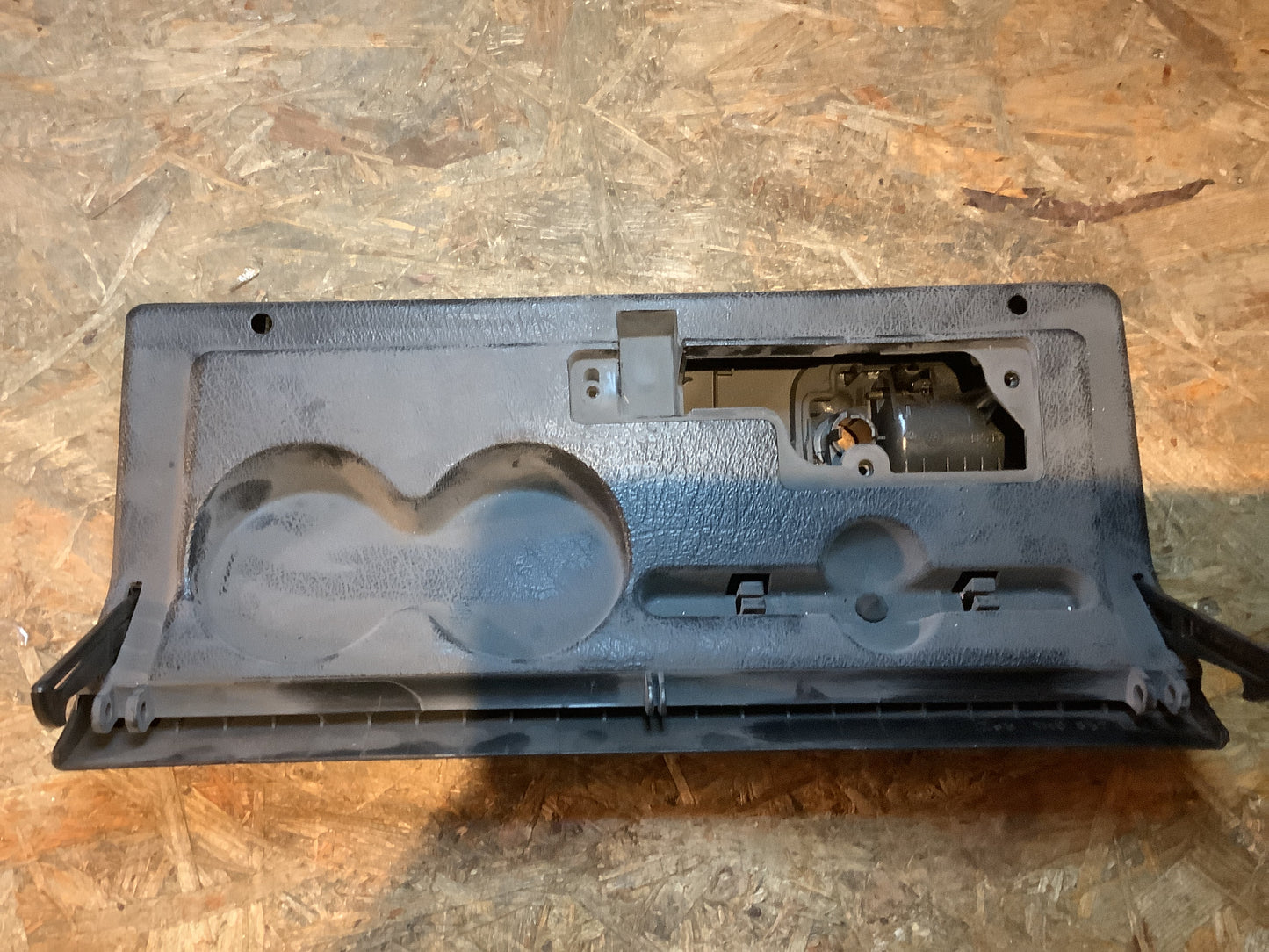 VW Golf 3 Handschuhfachdeckel Original VW NEU