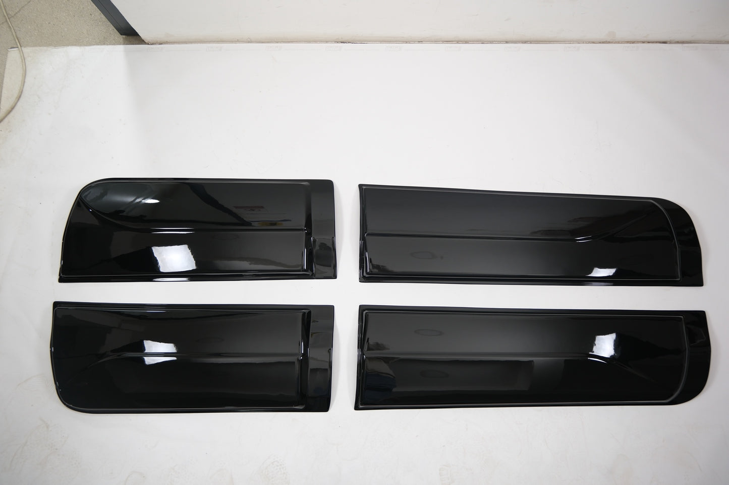 BC05.004-G - Karosserieverkleidung passend für Ford Ranger T6-T7-T8 2012-2022 (Hochglanz Schwarz)