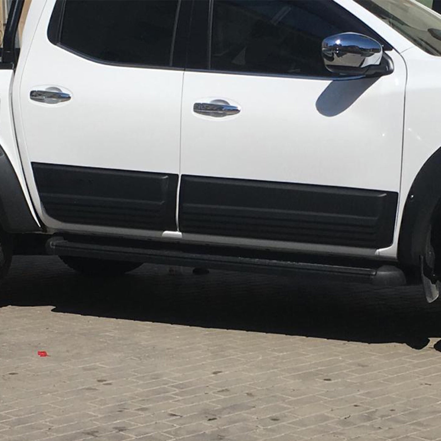 BC05.009 - Karosserieverkleidung passend für Nissan Navara NP300 (D23) 2014-2021 Matt Schwarz