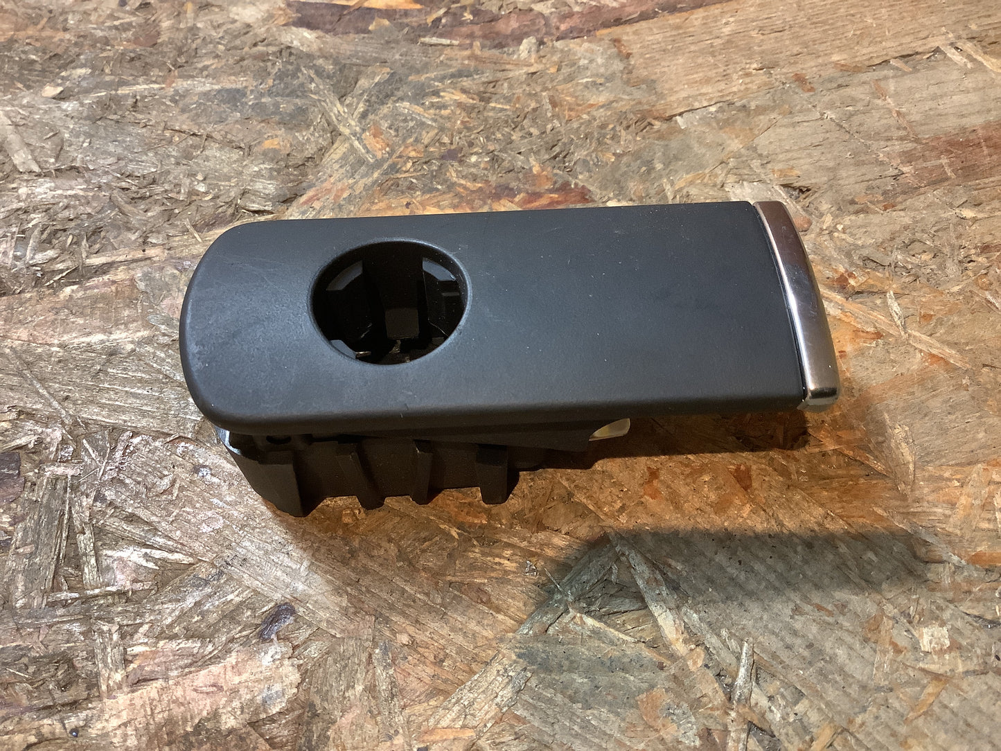 Audi A4 B6/B7 Öffner Handschuhfach Original VW NEU