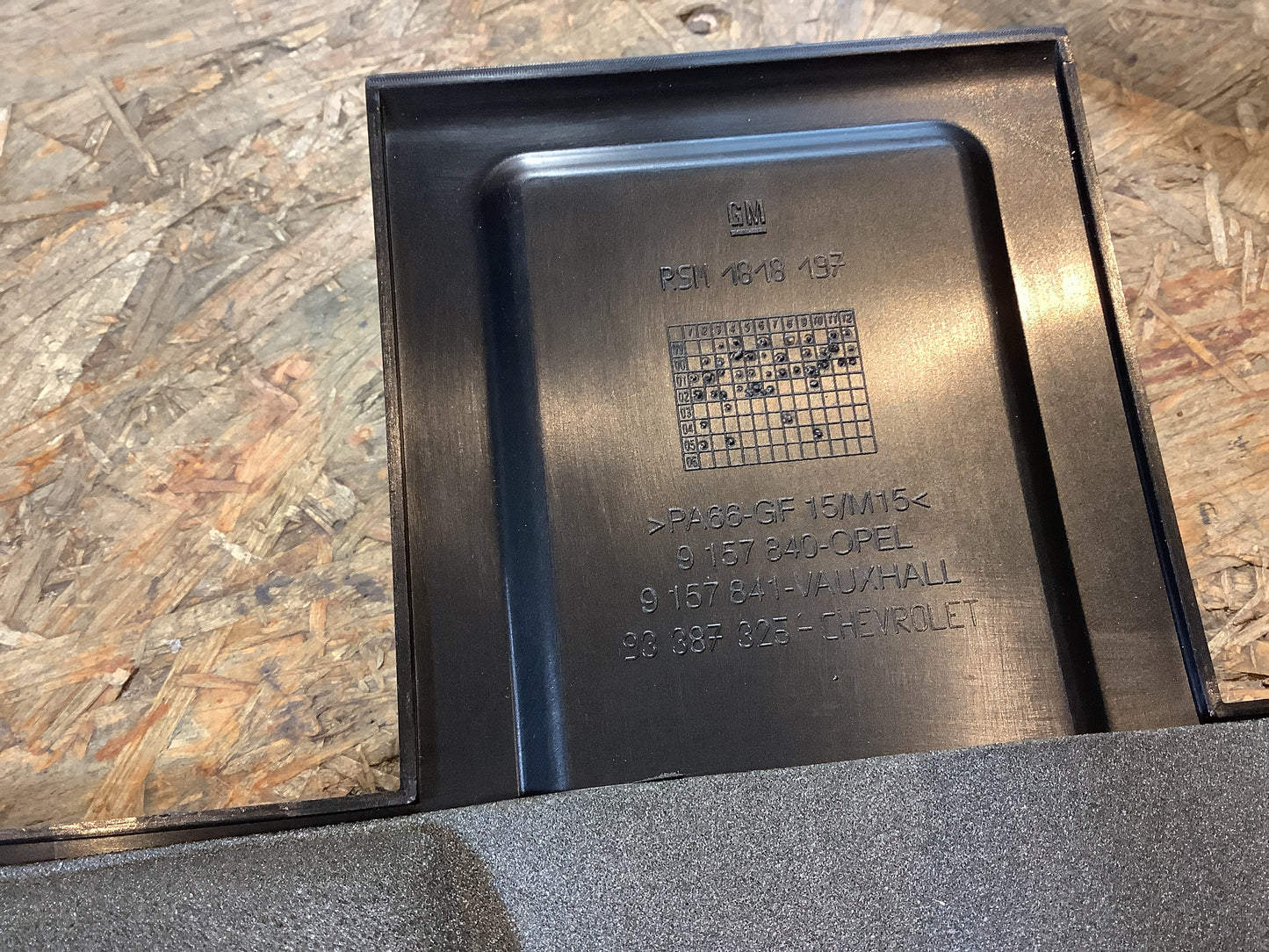 Astra G 2000, Zafira A (T98) Motorabdeckung Original GM NEU