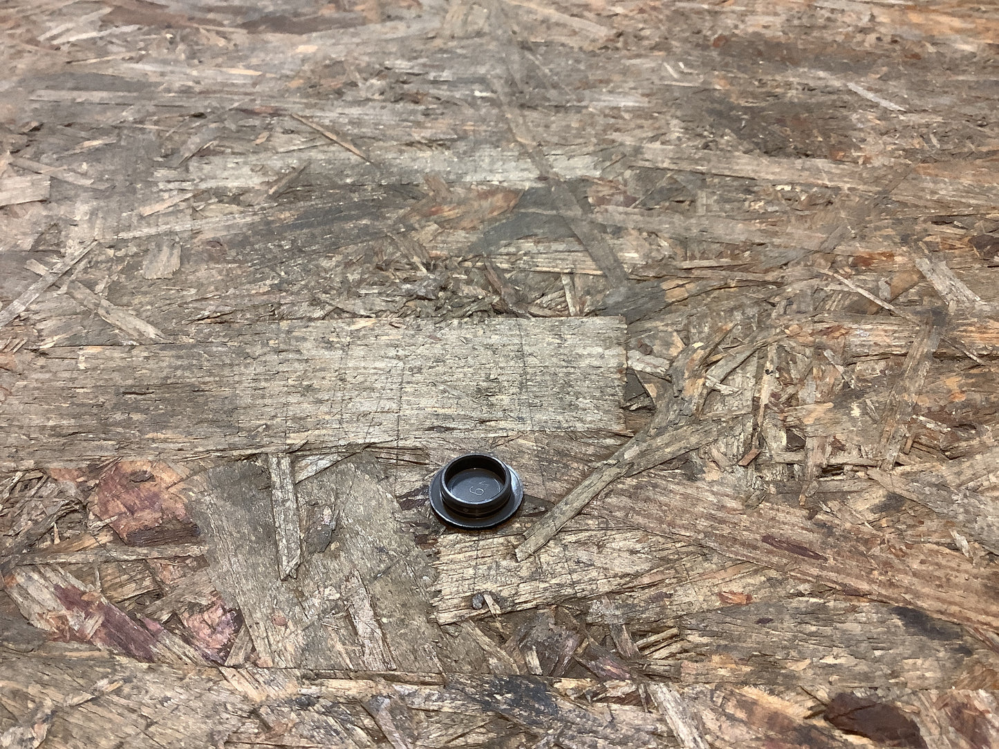 Vectra A/B Haubenverschluss, Seitenwand hinten grau Original GM NEU