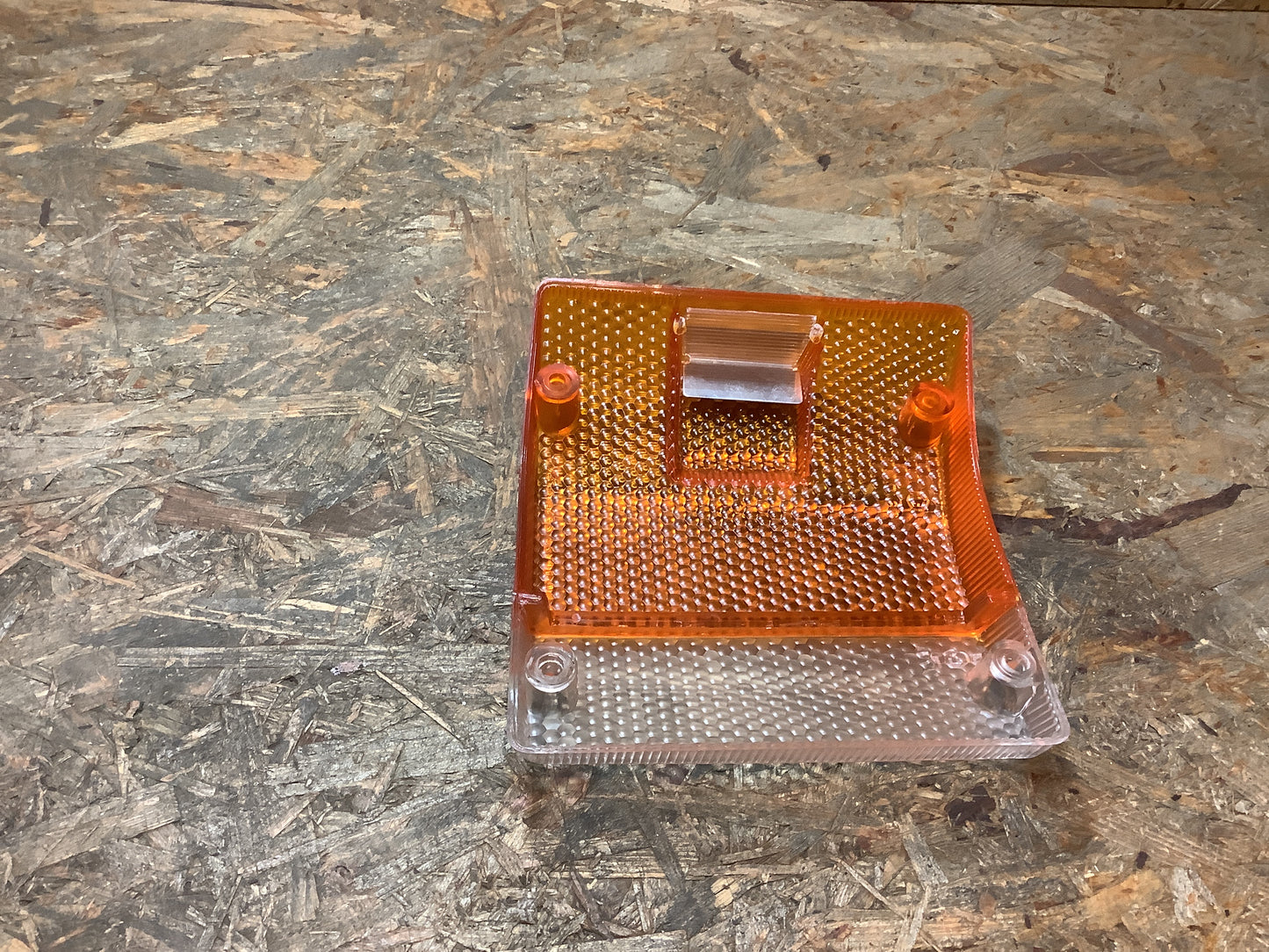 Mitsubishi P100 Blinkerglas Original NEU