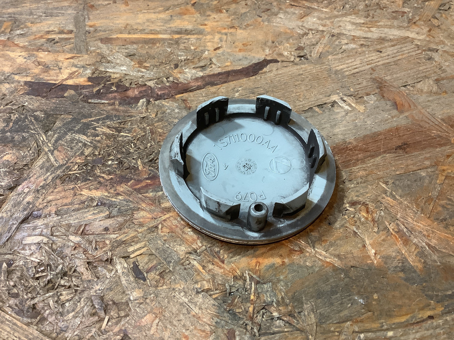 Ford Mondeo Nabemdeckel Original Ford NEU