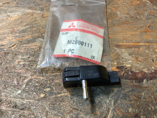 Mitsubishi Clip, Scheibenwischer Original Mitsubishi NEU
