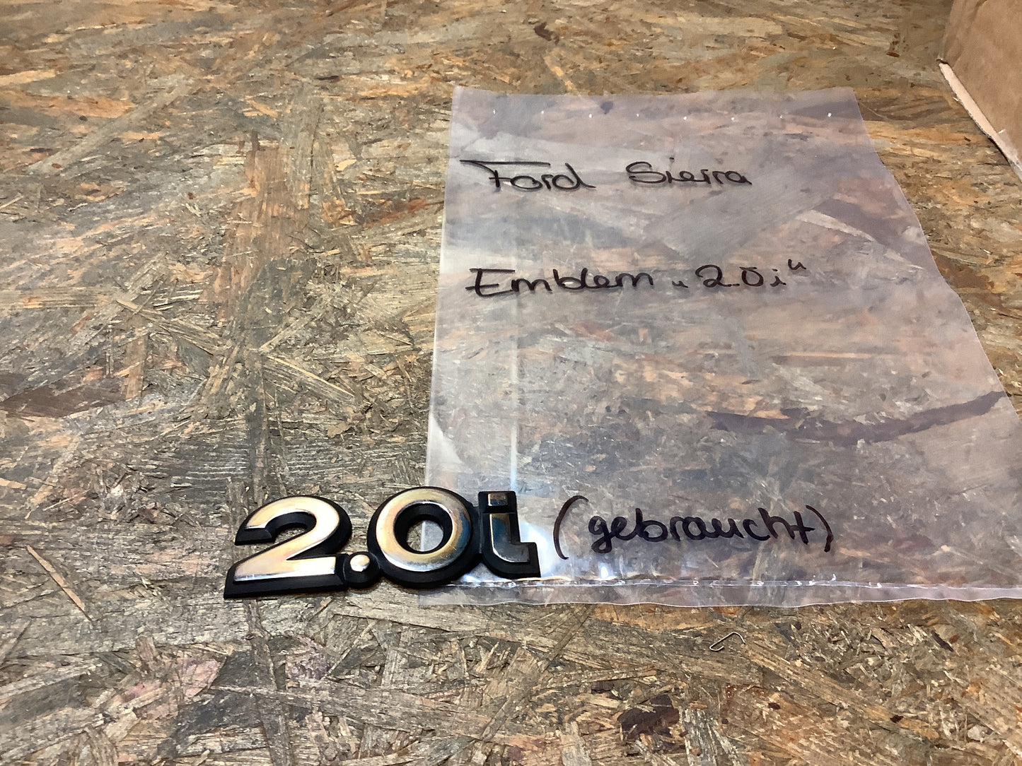 Emblem „2.0i“ Original Ford GEBRAUCHT