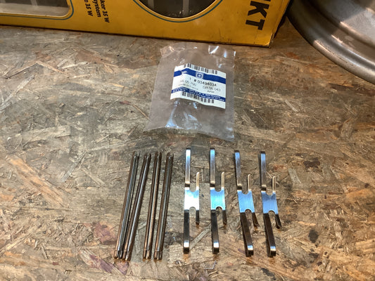 Opel Ascona B/C, Corsa A, Kadett D/E Zubehör-Satz Scheibenbremse Original GM NEU