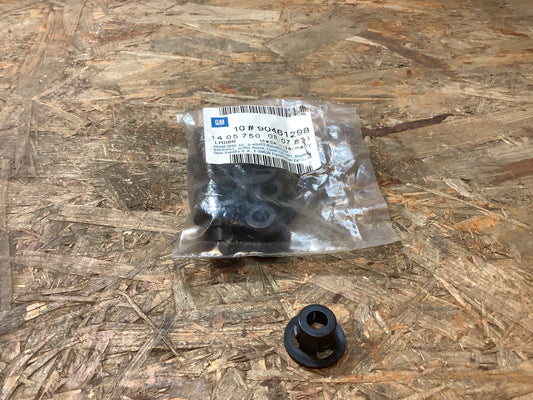 Vectra A Abstandstücke, Verkleidung an Stoßfänger Original GM NEU