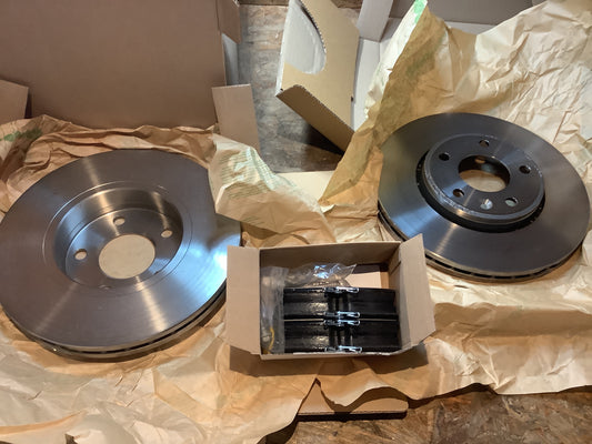 Opel Vivaro A 1.5CDTi Bremssatz Kit Original GM NEU