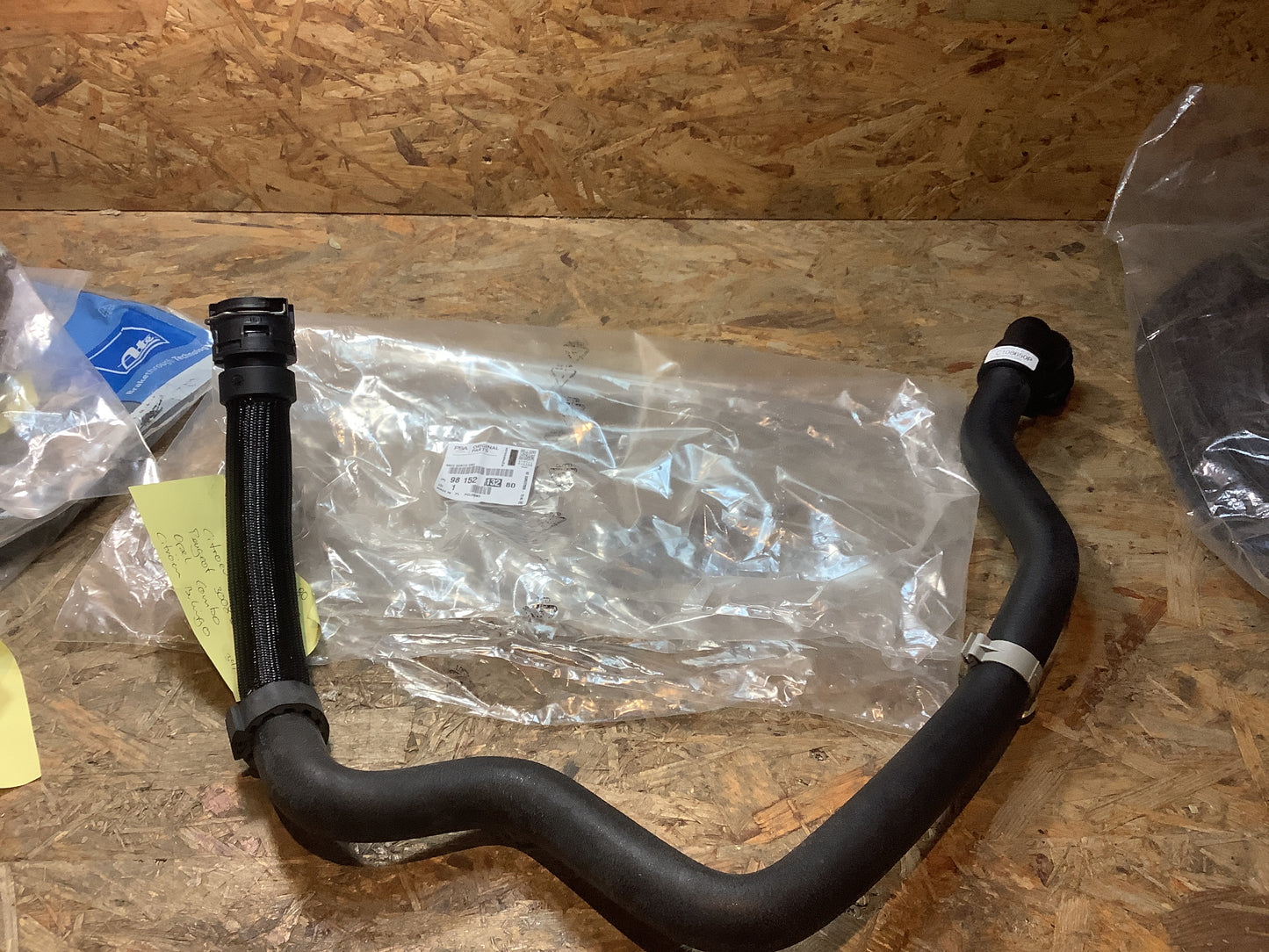 Citroën C5 Aircross, Peugeot 3008 II, Opel Combo, Citroën Berlingo Kühlerschlauch Original PSA Groupe NEU