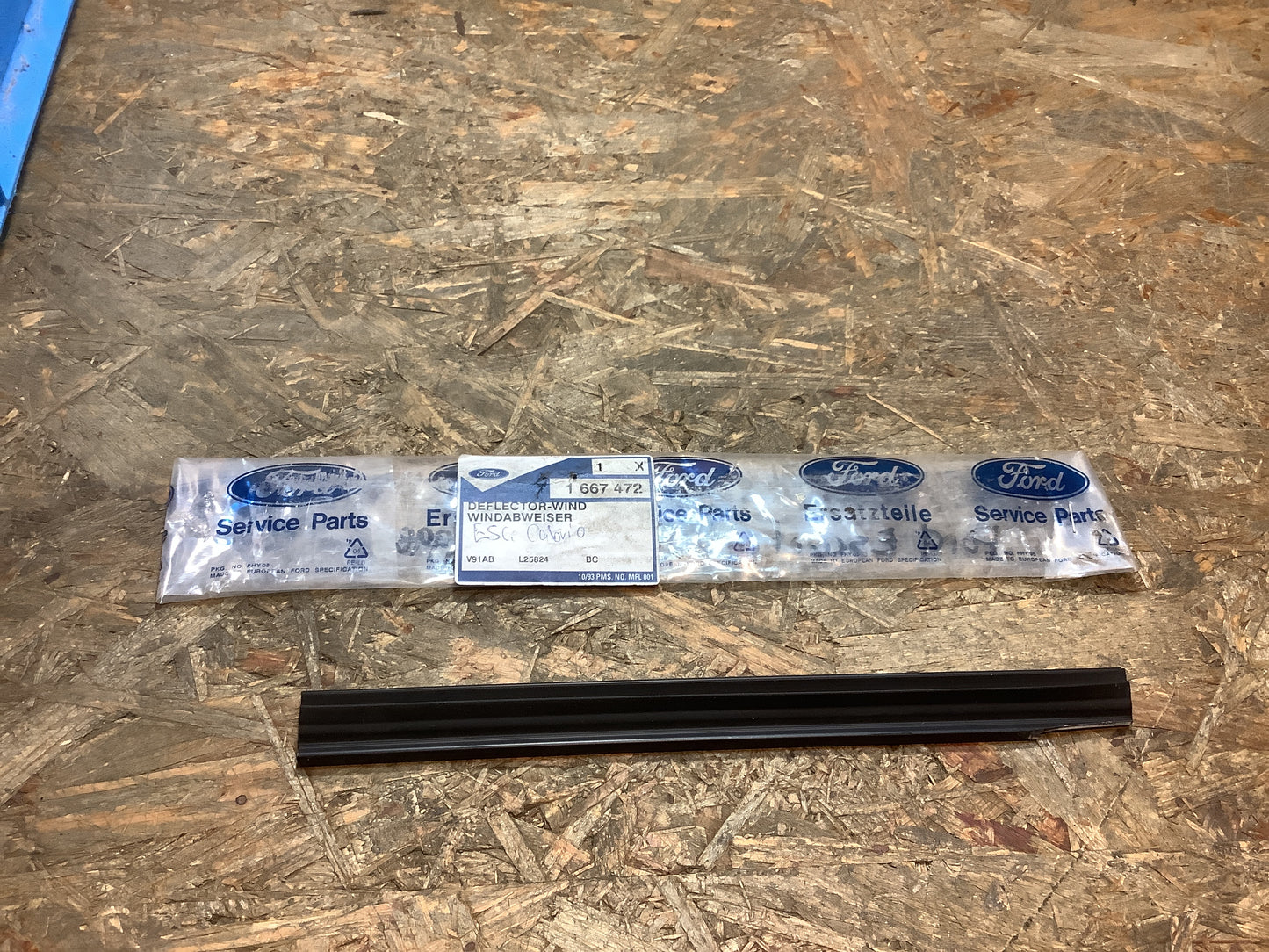 Ford Escort Cabrio Deflector-Wind Windabweiser Original Ford NEU