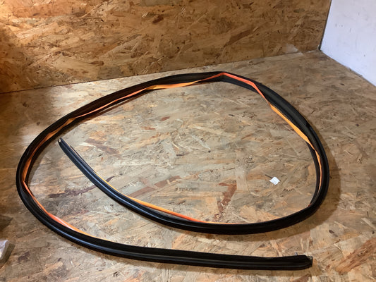 VW Polo 6N2 4 Türig Schwarz Gummi Dachleiste innen links Original VW NEU