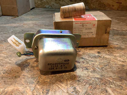 Lichtmaschienenregler 12 Volt Original Isuzu NEU
