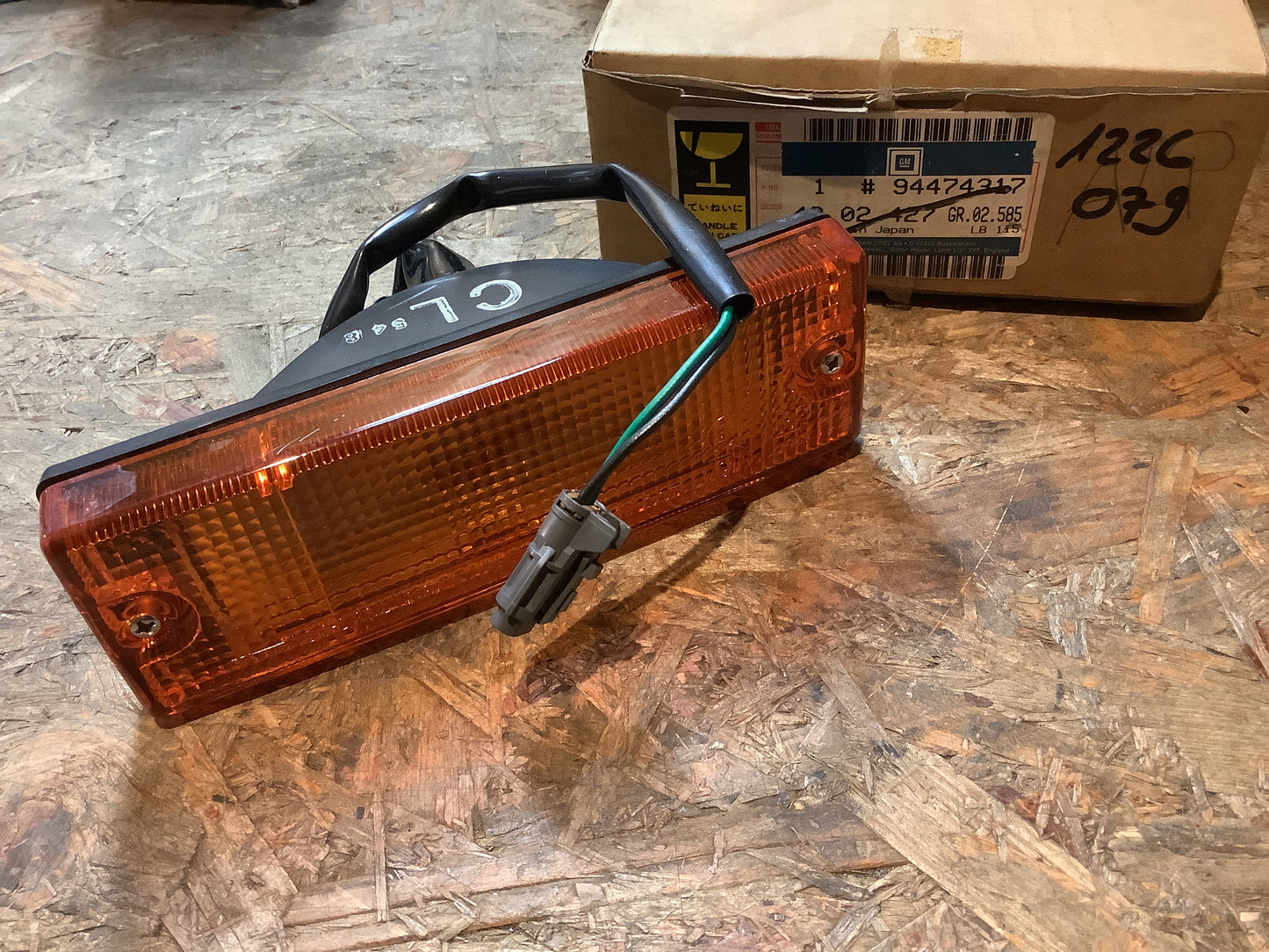 Opel Campo Blinkleuchte rechts vorn Original GM NEU