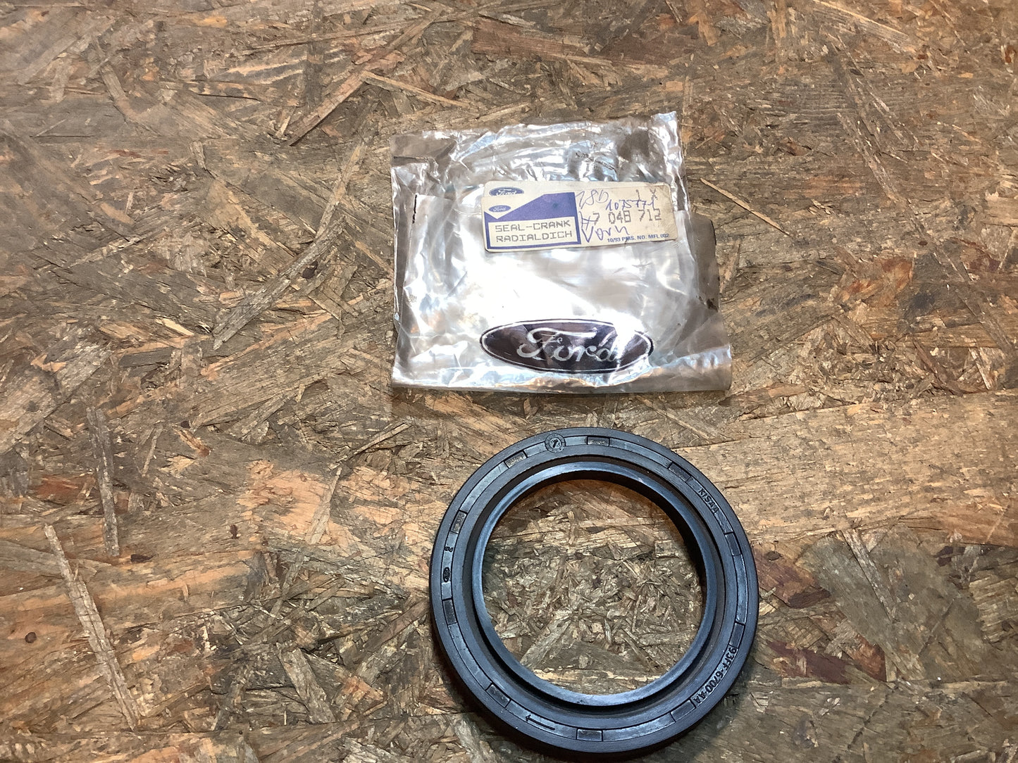 Ford Escort 4/5/6; Ford Mondeo 1,2; Ford Orion 2,3; Ford Sierra 2 Kurbelwellensimmerring Original Ford NEU