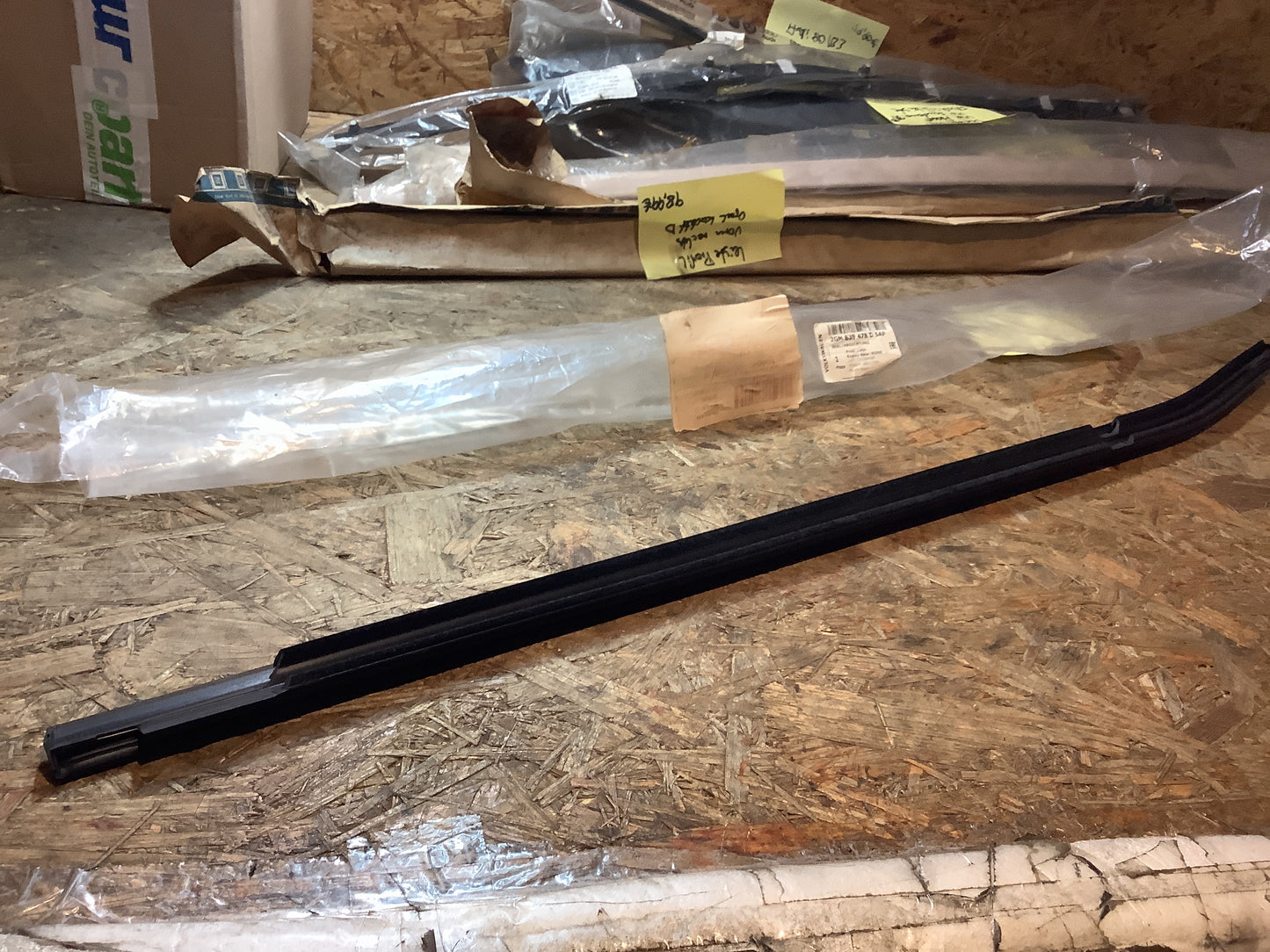 VW T-Cross Fensterschachtabdeckung hinten rechts Original VW NEU