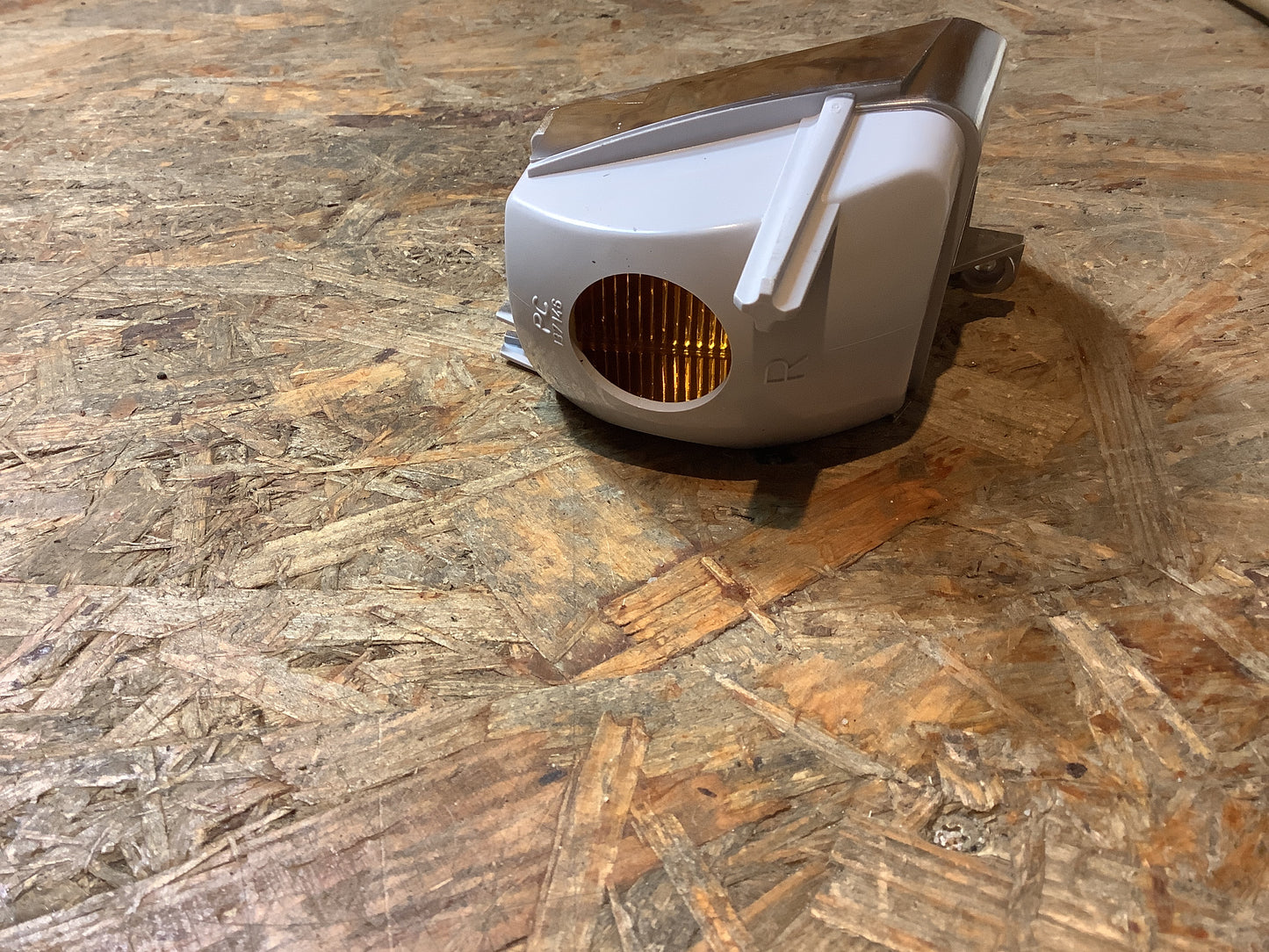 Opel Calibra Blinkerleuchteneinsatz vorne rechts Original GM NEU