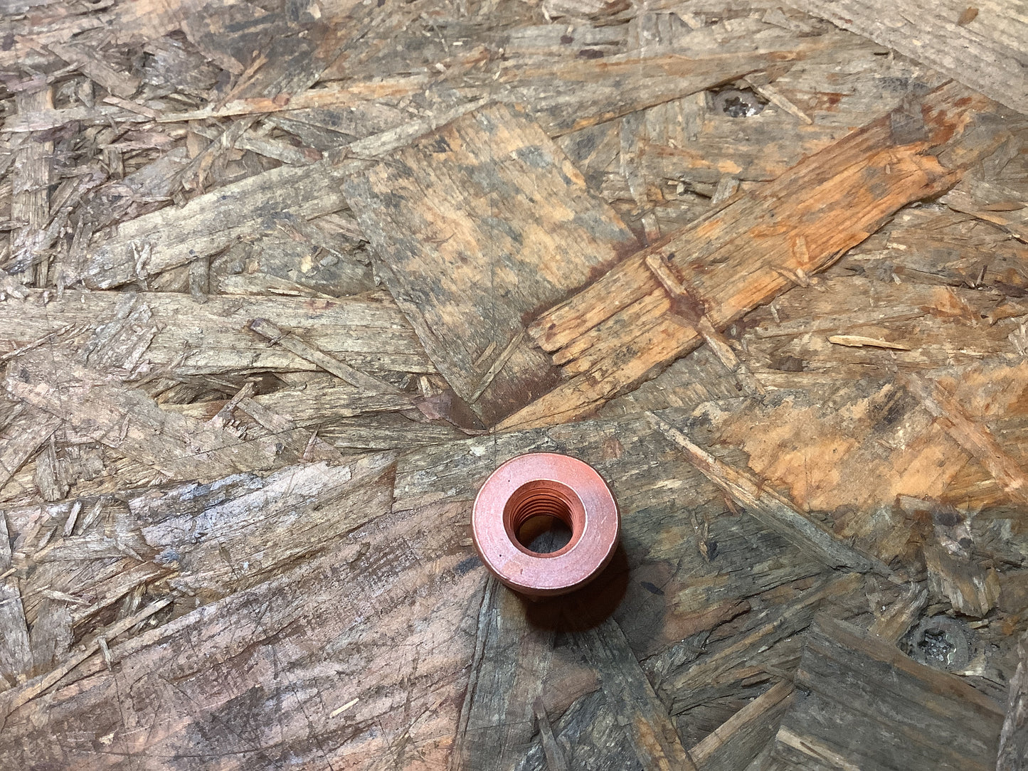 Peugeot Mutter mit Unterlegung/Basis NEU