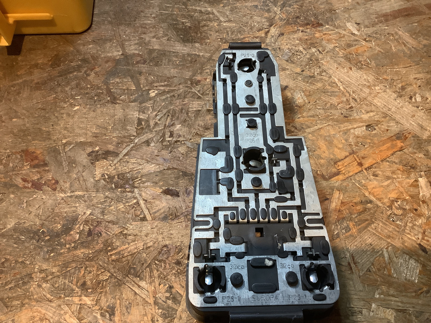 VW Passat 32b Lampenträger Original VW NEU