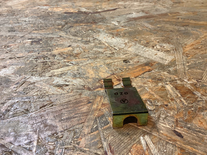 Mitsubishi Space Wagon Halter, Scheinwerferwaschdrüse Original Mitsubishi NEU