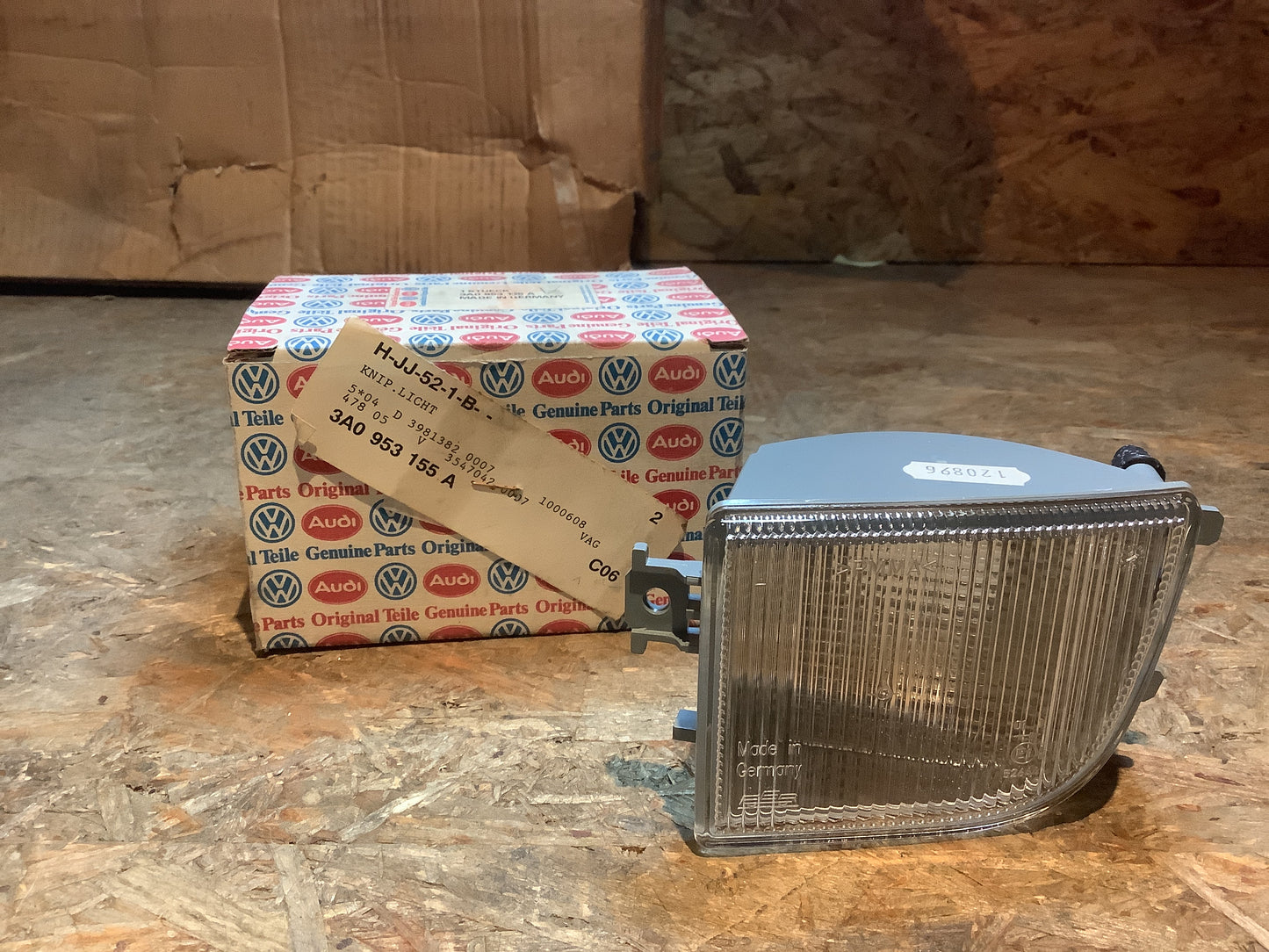 Vw Passat 35i Bj. 88-97 Blinker vorn links Original Genuine Parts NEU