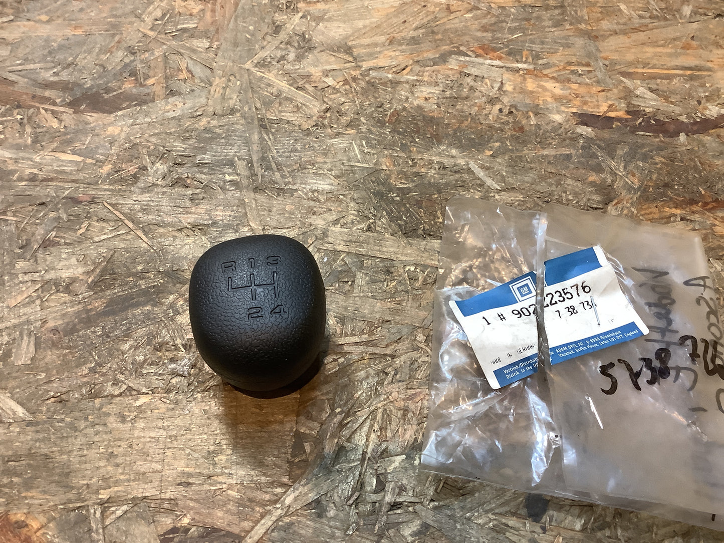 Kadett E, Ascona C Knauf, Schalthebel Original GM NEU